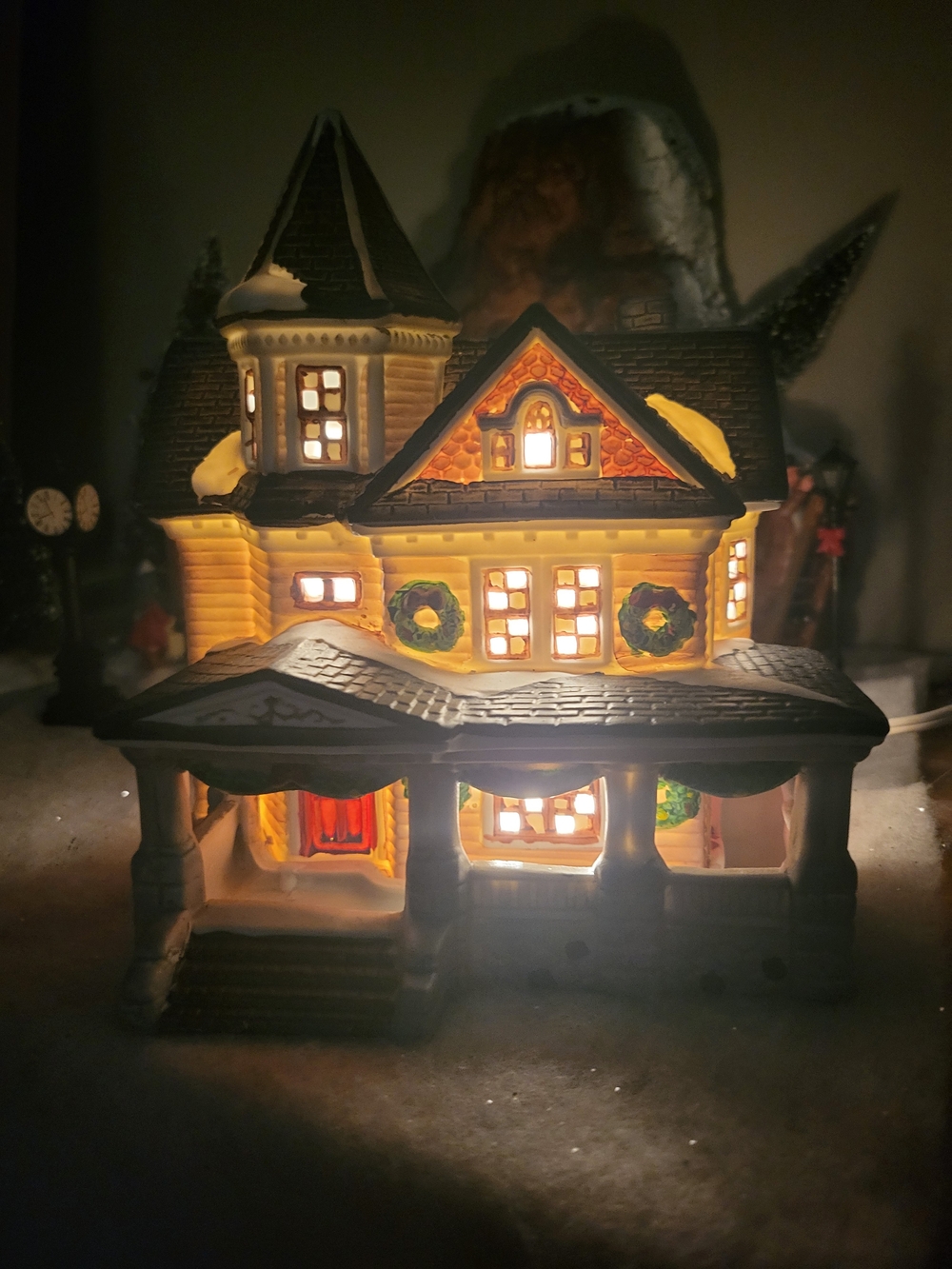 1995 Dickens Keepsake Victorian House Christmas Village - Tested & Working
